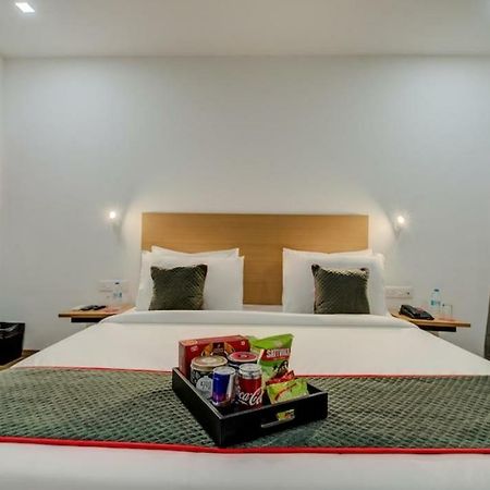 Hotel Town Plaza 푸네 외부 사진